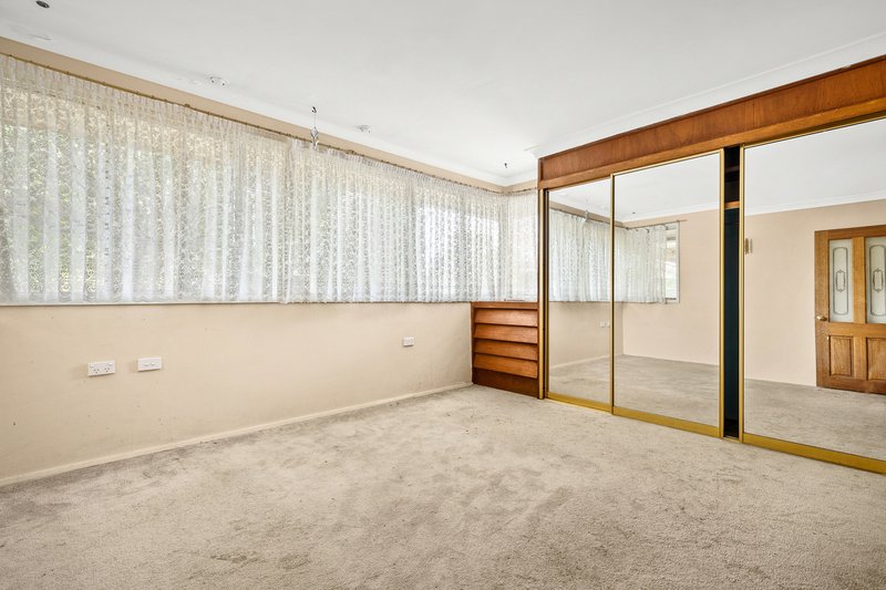 Photo - 5 Reid Avenue, Castle Hill NSW 2154 - Image 3