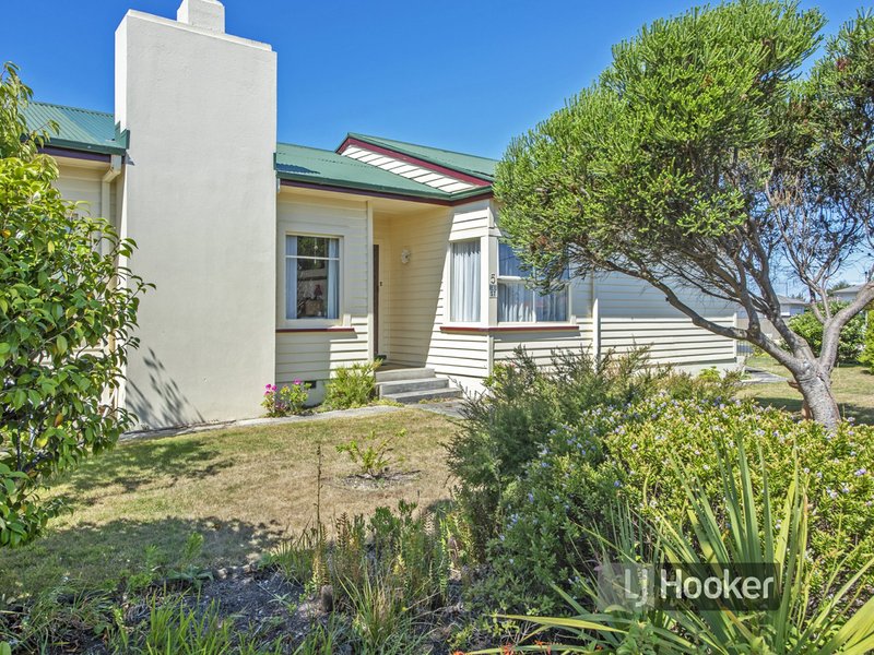 Photo - 5 Reid Street, Wynyard TAS 7325 - Image 3