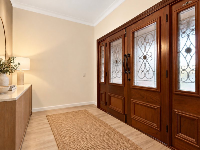 Photo - 5 Rencomb Place, Murrumba Downs QLD 4503 - Image 4