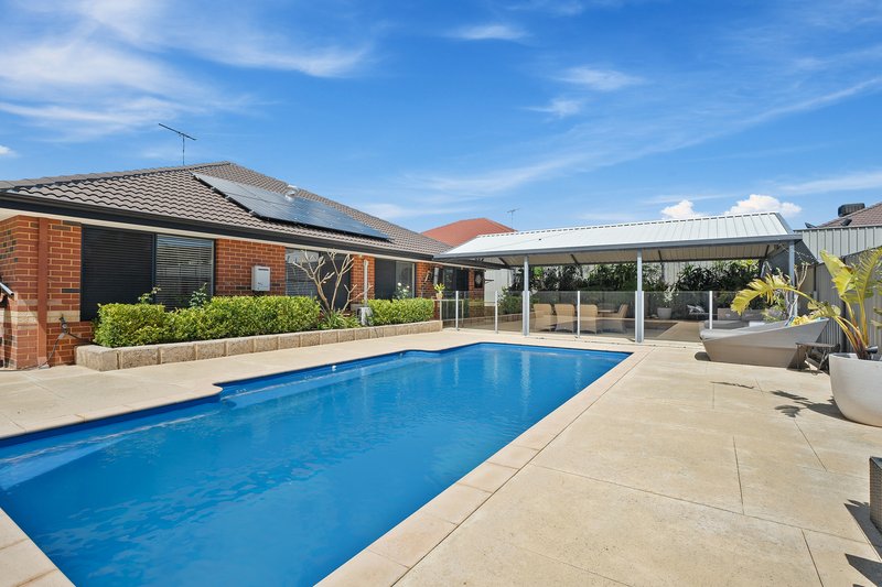 Photo - 5 Renmark Court, Baldivis WA 6171 - Image 1