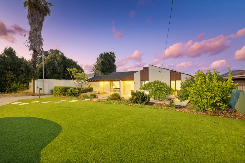 Photo - 5 Renou Way, Bateman WA 6150 - Image 3