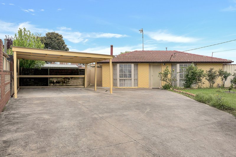 Photo - 5 Renwick Close, Craigieburn VIC 3064 - Image 3