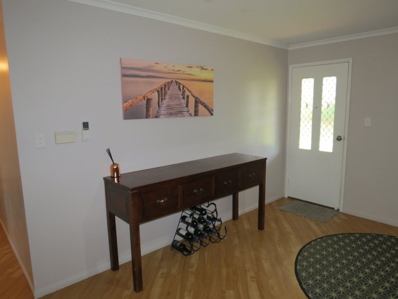 Photo - 5 Reo Place, Emerald QLD 4720 - Image 7