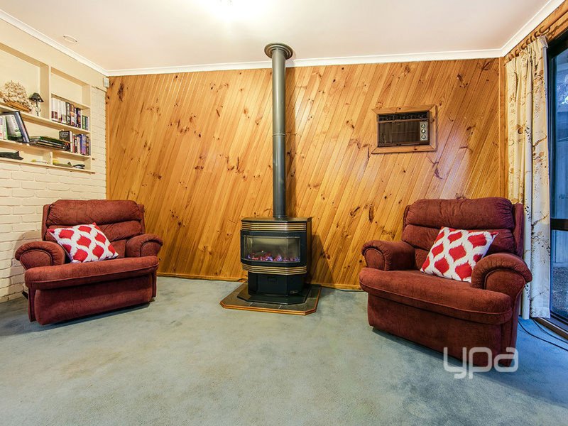 Photo - 5 Rex Street, Kings Park VIC 3021 - Image 7