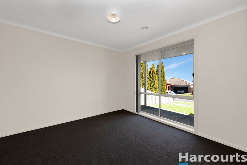 Photo - 5 Richie Court, Drouin VIC 3818 - Image 5