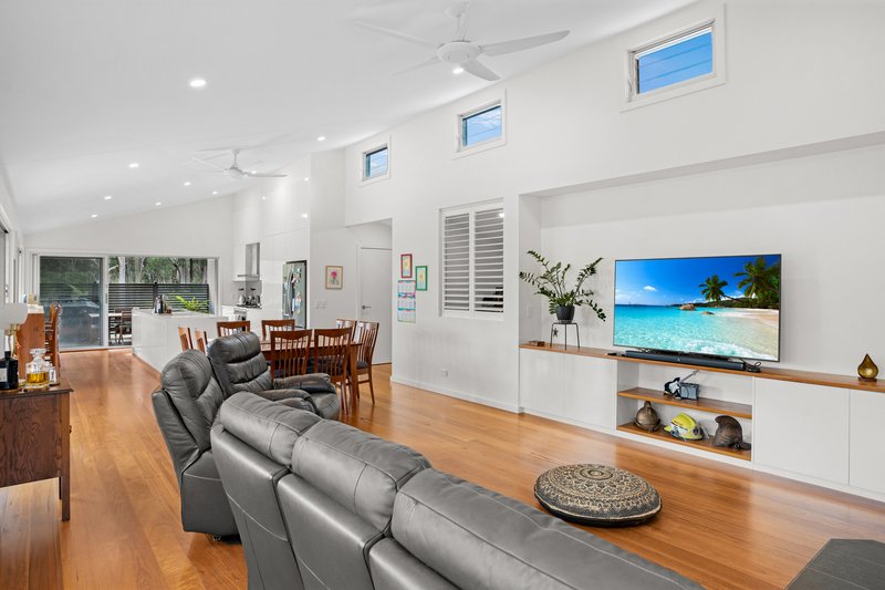 Photo - 5 Ridgeline Court, Elizabeth Beach NSW 2428 - Image 4