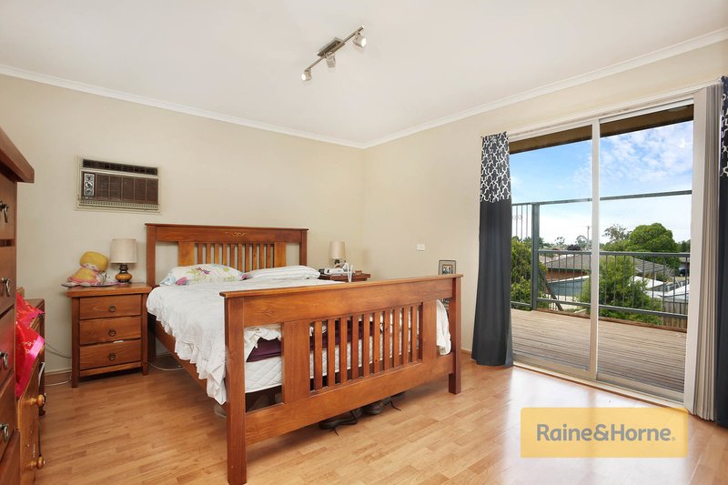 Photo - 5 Rigel Street, Melton VIC 3337 - Image 4