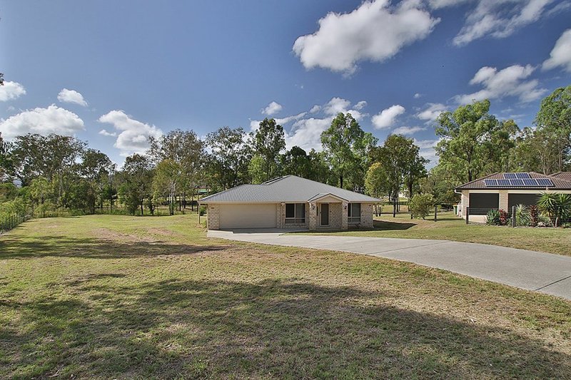 Photo - 5 Riley Court, Kensington Grove QLD 4341 - Image 25