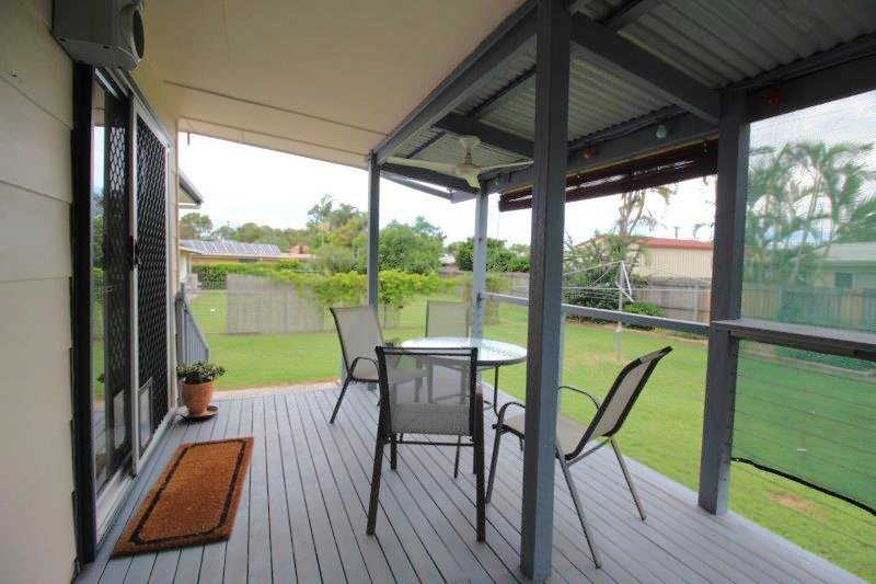 Photo - 5 Riley Street, Urangan QLD 4655 - Image 16