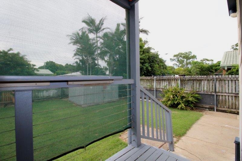 Photo - 5 Riley Street, Urangan QLD 4655 - Image 17