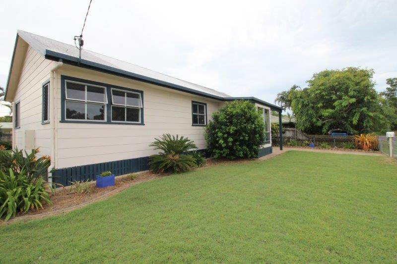 Photo - 5 Riley Street, Urangan QLD 4655 - Image 21