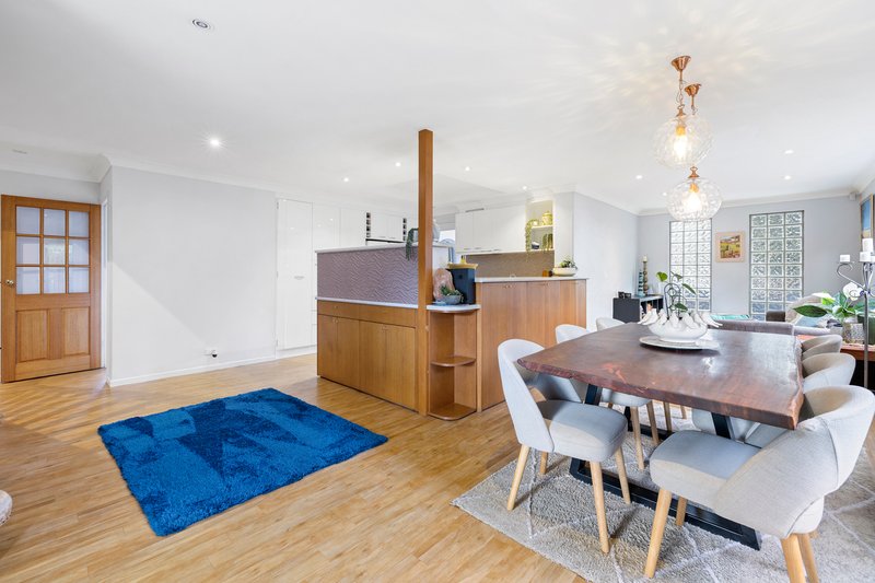 Photo - 5 Rimfire Crescent, Cranbourne VIC 3977 - Image 6