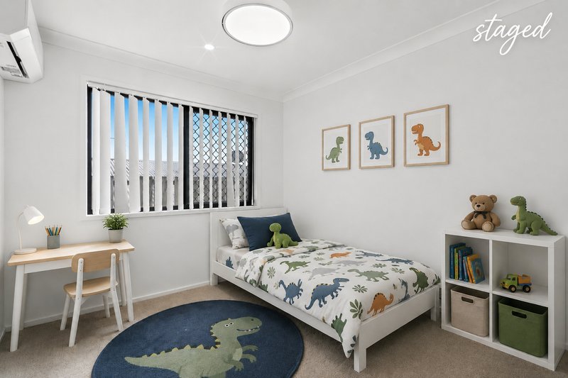 Photo - 5 Rise Circuit, Pacific Pines QLD 4211 - Image 8