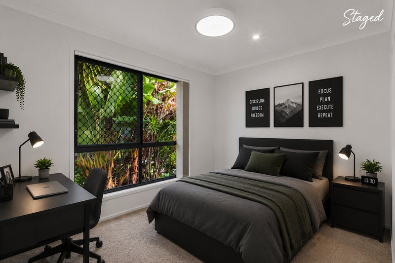 Photo - 5 Rise Circuit, Pacific Pines QLD 4211 - Image 10