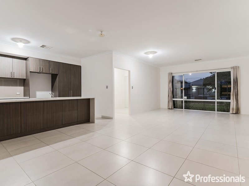 Photo - 5 Rivette Road, Baldivis WA 6171 - Image 5