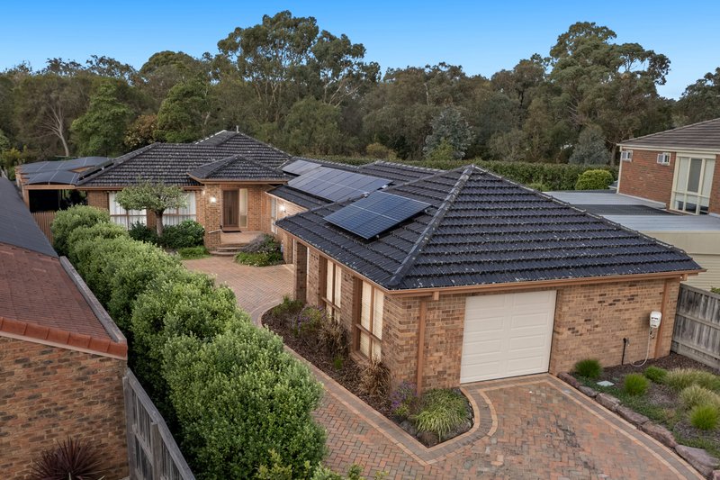 Photo - 5 Robbie Close, Rowville VIC 3178 - Image 1