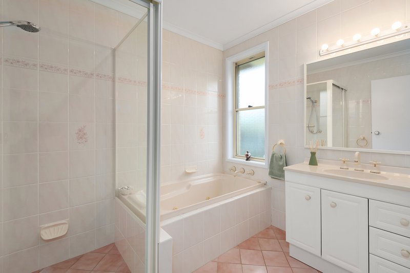 Photo - 5 Robin Place, Roselands NSW 2196 - Image 8