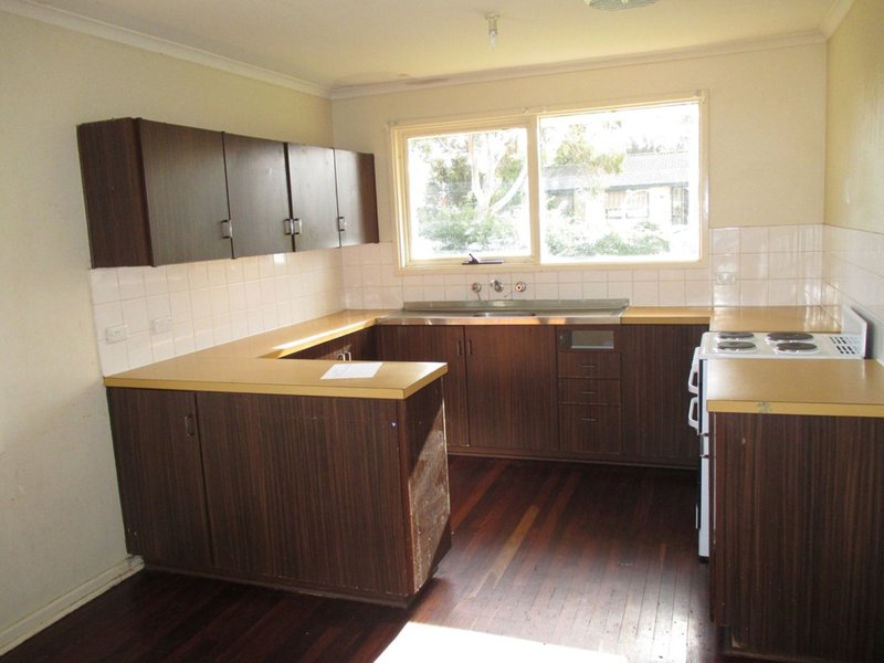 Photo - 5 Robin St , Murray Bridge SA 5253 - Image 2