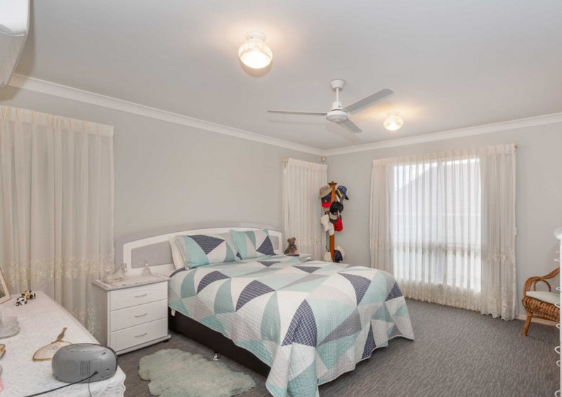 Photo - 5 Robina Drive, Avoca QLD 4670 - Image 7