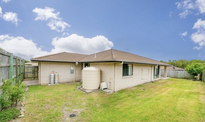 Photo - 5 Robinia Court, Morayfield QLD 4506 - Image 12