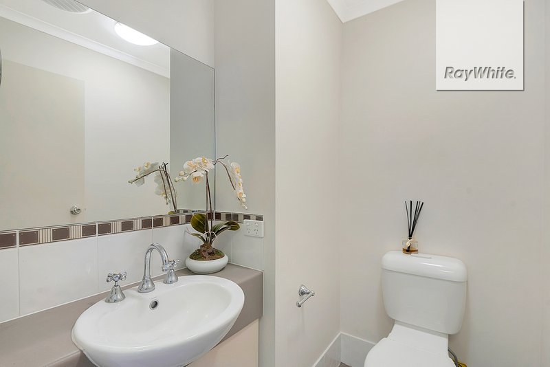 Photo - 5 Robinson Street, Mawson Lakes SA 5095 - Image 6