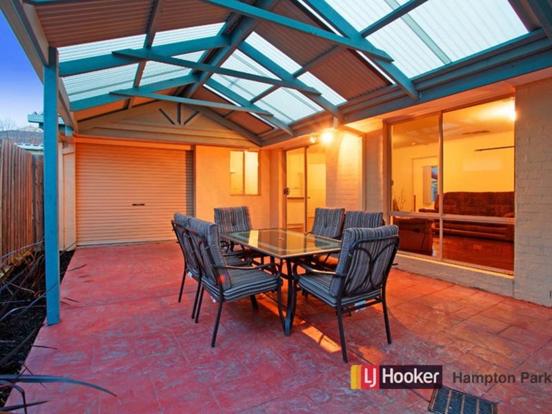 Photo - 5 Rochford Place, Narre Warren South VIC 3805 - Image 15