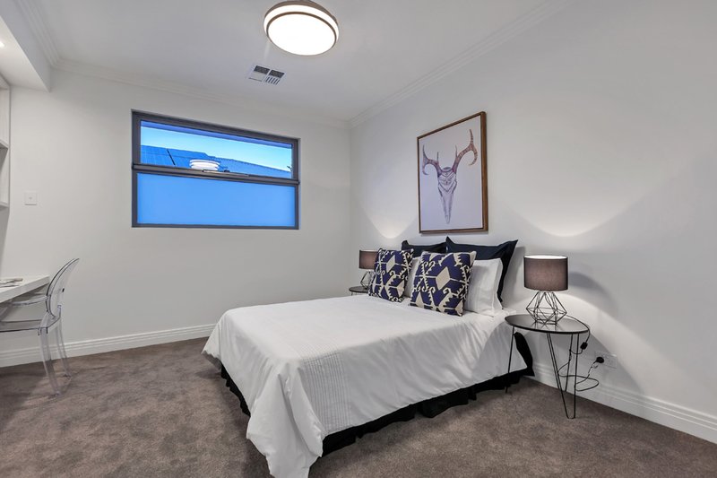 Photo - 5 Rodgers Avenue, Henley Beach South SA 5022 - Image 14