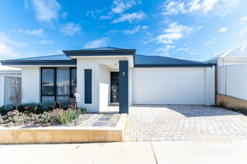 Photo - 5 Roebuck Boulevard, Eglinton WA 6034 - Image 1
