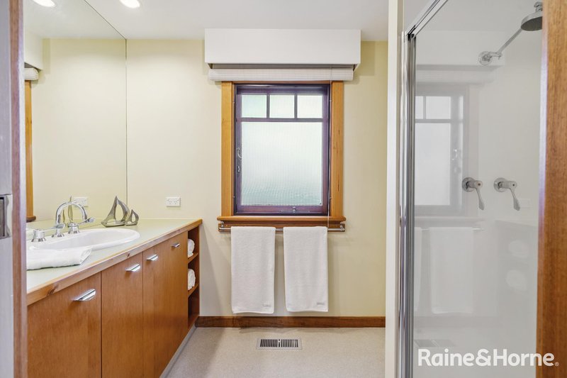 Photo - 5 Rollins Avenue, Kingston Beach TAS 7050 - Image 32