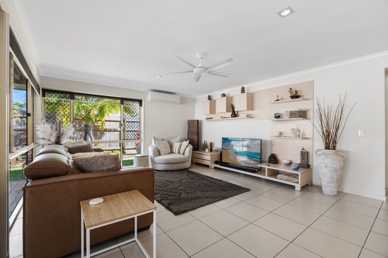 Photo - 5 Rosea Court, Currimundi QLD 4551 - Image 7