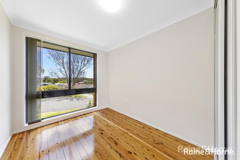 Photo - 5 Ross Place, Minto NSW 2566 - Image 2