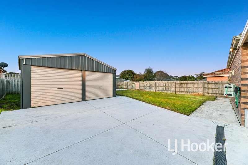 Photo - 5 Rossi Close, Pakenham VIC 3810 - Image 13