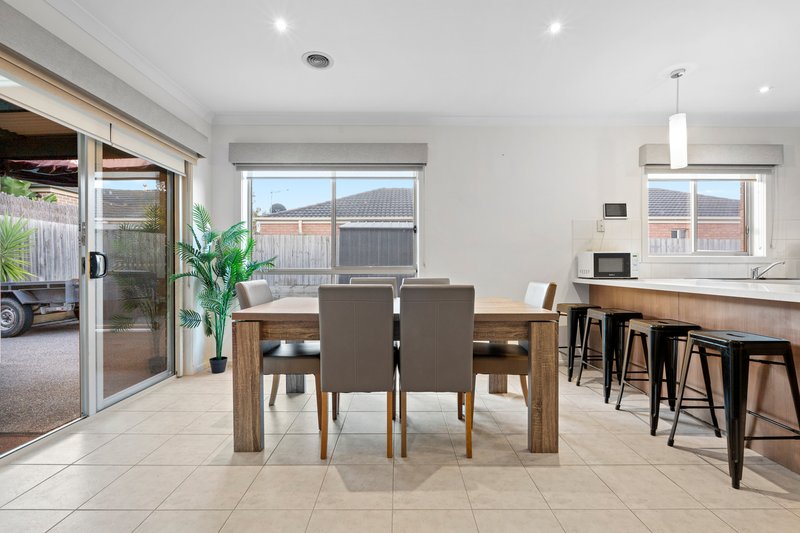 Photo - 5 Rowanval Terrace, Mernda VIC 3754 - Image 4