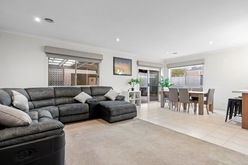 Photo - 5 Rowanval Terrace, Mernda VIC 3754 - Image 5