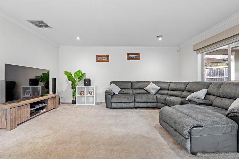 Photo - 5 Rowanval Terrace, Mernda VIC 3754 - Image 6