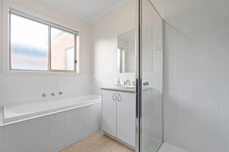 Photo - 5 Rowanval Terrace, Mernda VIC 3754 - Image 10