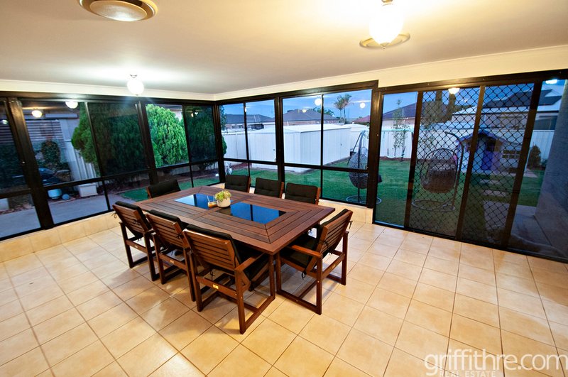 Photo - 5 Rowley Street, Griffith NSW 2680 - Image 13