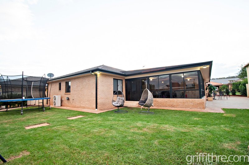 Photo - 5 Rowley Street, Griffith NSW 2680 - Image 17