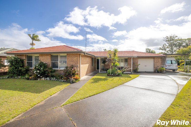 5 Royal Close, Forster NSW 2428