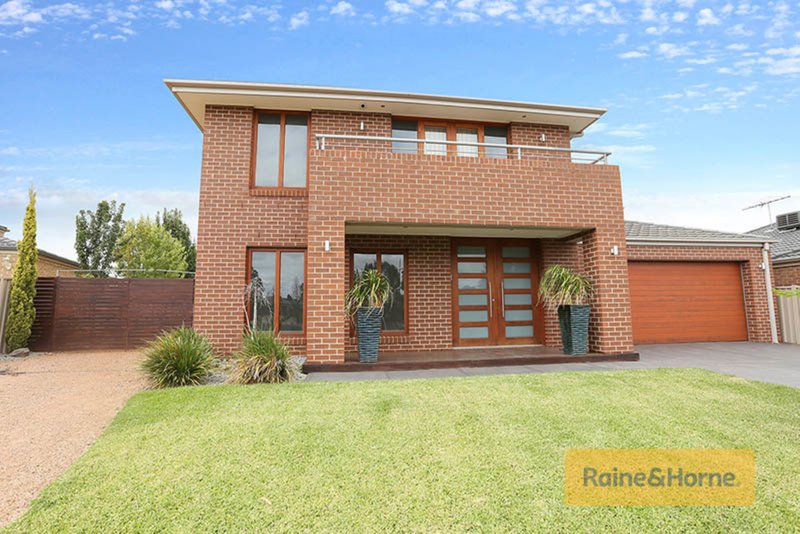 5 Royal Terrace, Melton West VIC 3337