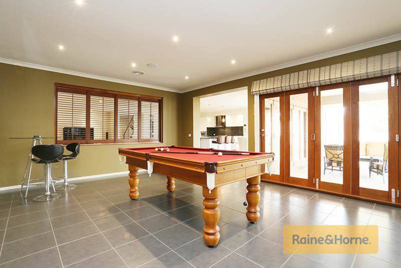 Photo - 5 Royal Terrace, Melton West VIC 3337 - Image 9