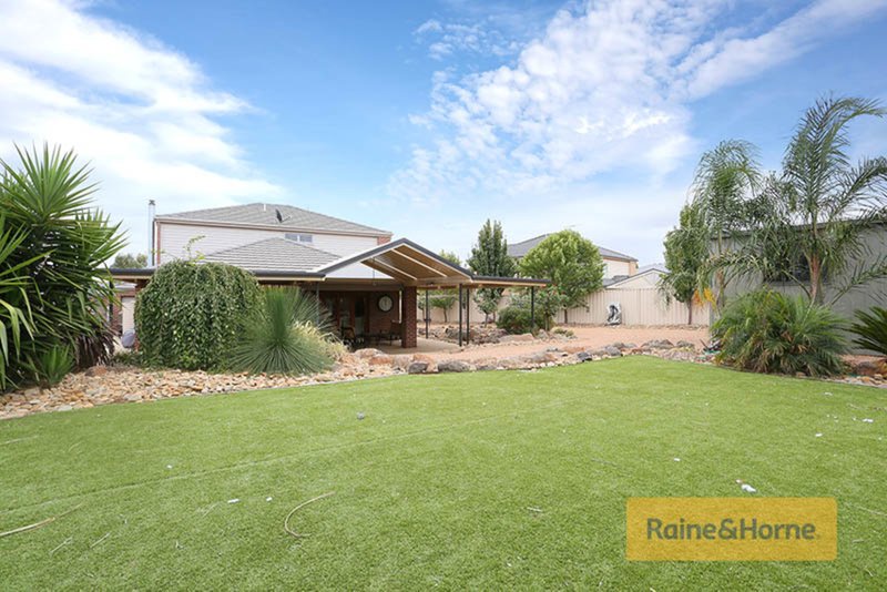 Photo - 5 Royal Terrace, Melton West VIC 3337 - Image 13