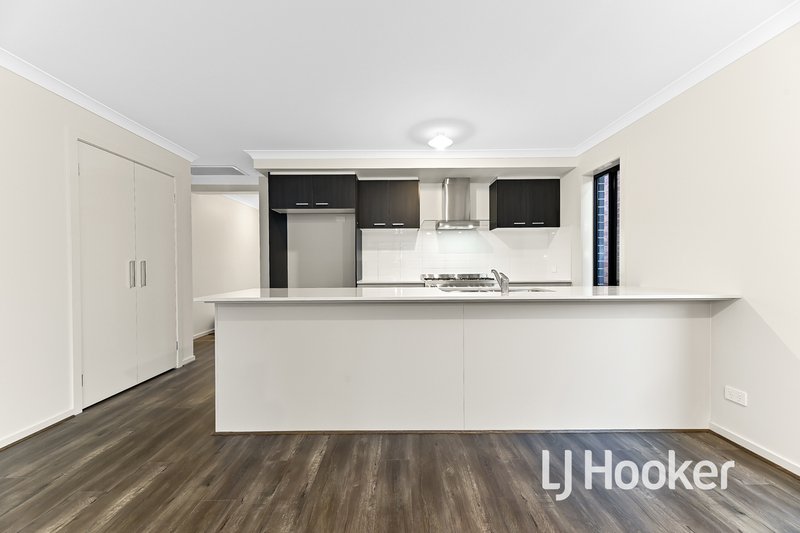 Photo - 5 Rubato Street, Clyde VIC 3978 - Image 5