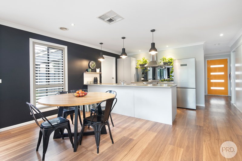 Photo - 5 Ruby Close, Delacombe VIC 3356 - Image 7