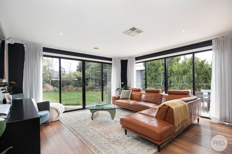 Photo - 5 Ruby Close, Delacombe VIC 3356 - Image 8