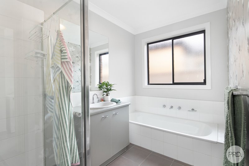 Photo - 5 Ruby Close, Delacombe VIC 3356 - Image 11