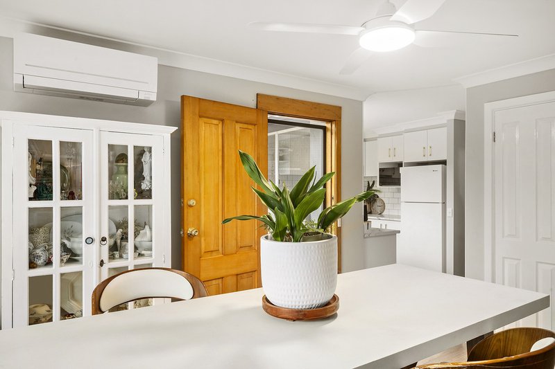 Photo - 5 Rumker Place, Charnwood ACT 2615 - Image 7