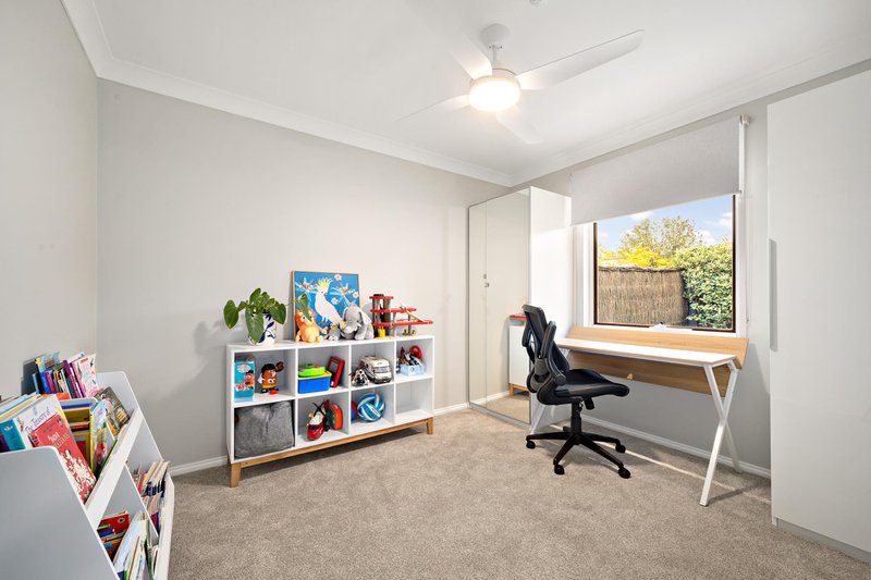 Photo - 5 Rumker Place, Charnwood ACT 2615 - Image 11