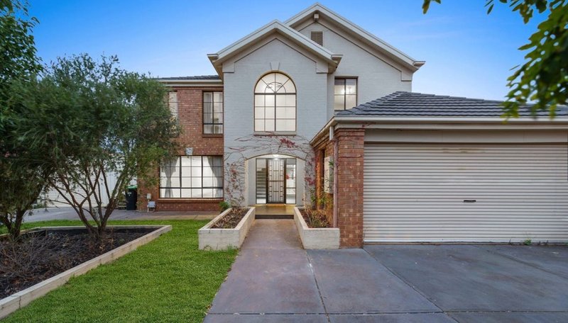 5 Russell Court, Brookfield VIC 3338