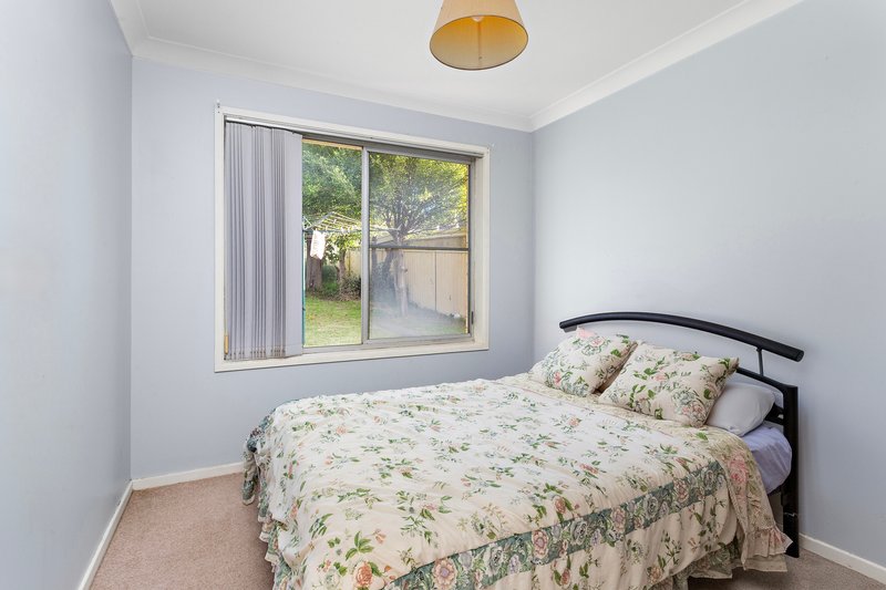 Photo - 5 Rutledge Avenue, Dapto NSW 2530 - Image 6